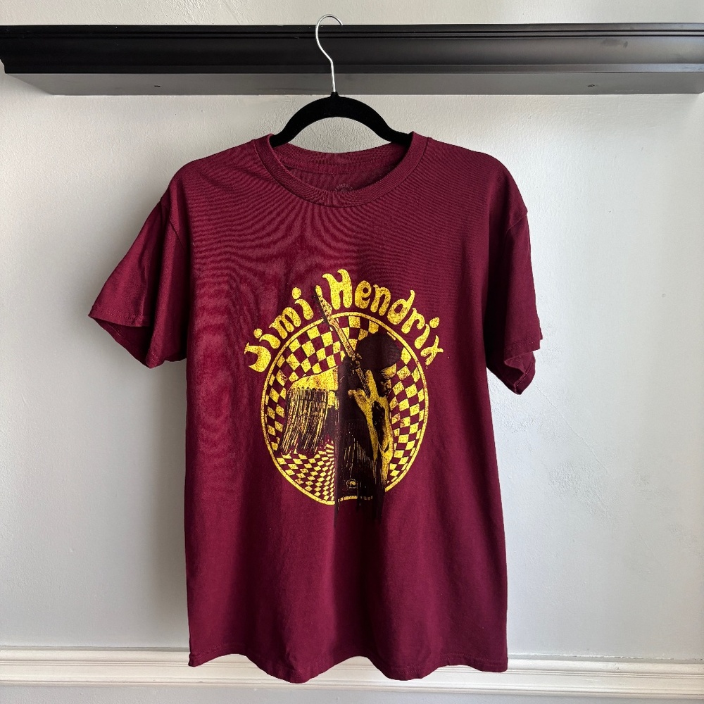 Jimi Hendrix T-Shirt. Maroon and Yellow Authentic Hendrix Shirt Size Med.